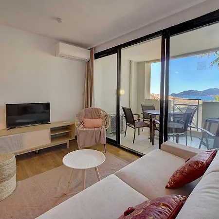 Immogroom - 2 Sea View Renovated - Pool - Terrace - Parking Apartment